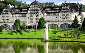 Palácio Quitandinha Espetacular Apartamento com Vista para o Lago